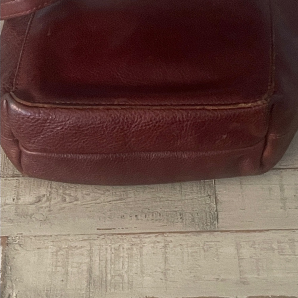 Portland Leather Rich Brown Tote - Picture 5 of 10